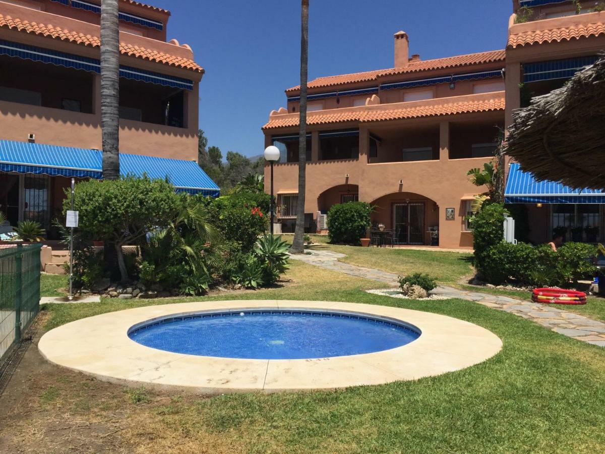 Сasa de vacaciones Urb Playa Azul 24 Estepona