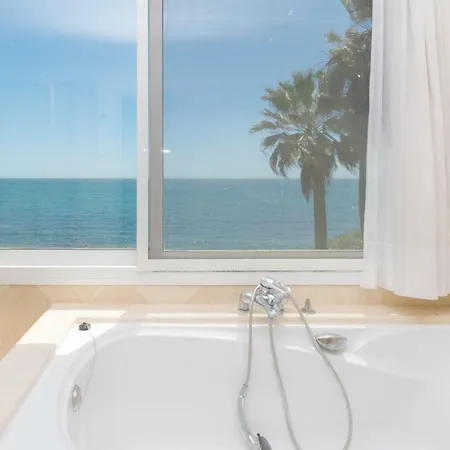 Urb Playa Azul 24 Villa Estepona Exterior photo